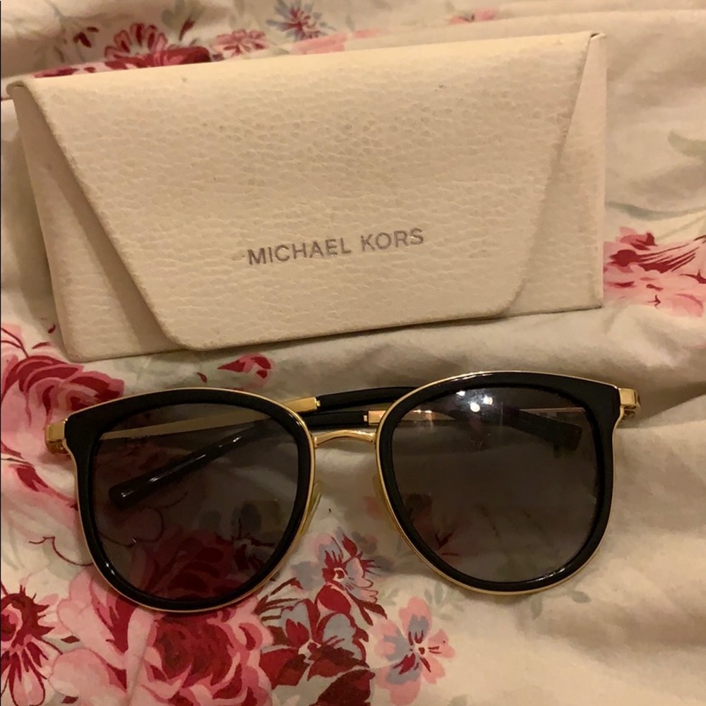 Michael kors black sunglasses